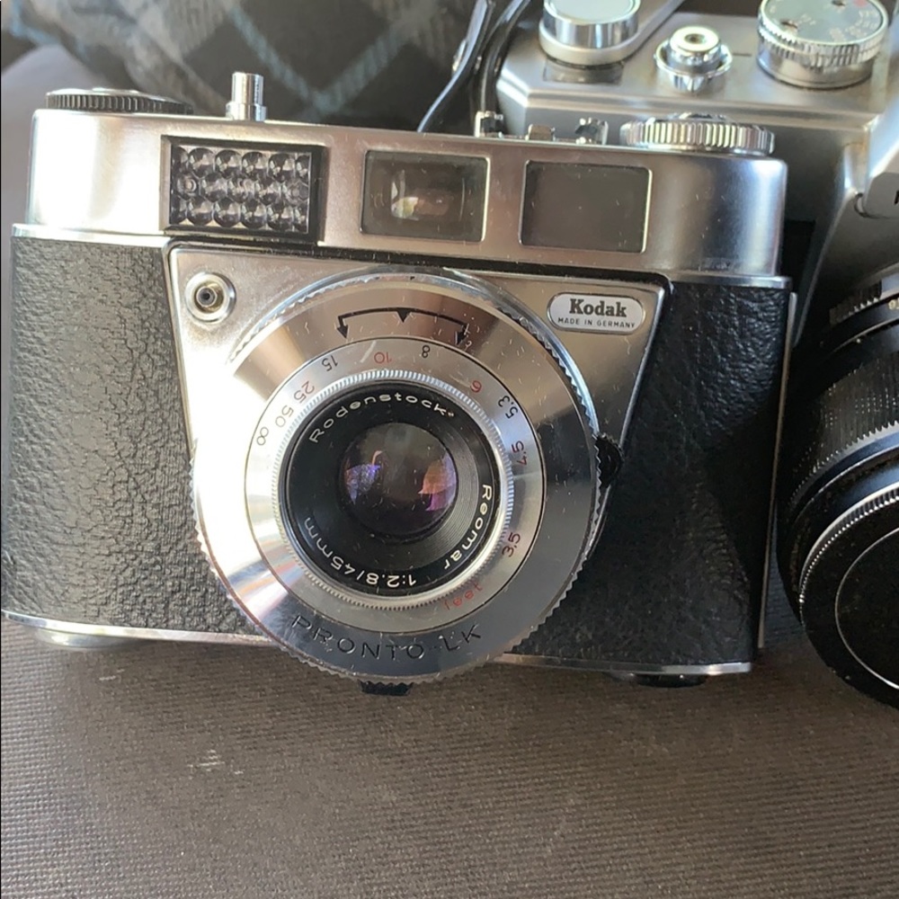 Two cameras !!!! - Picture 4 of 5